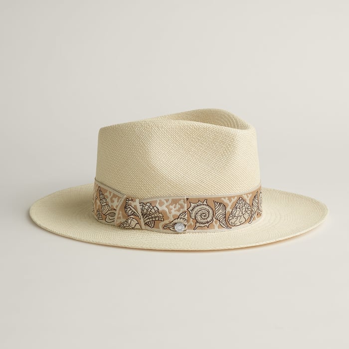 Izia Seashell Hat
