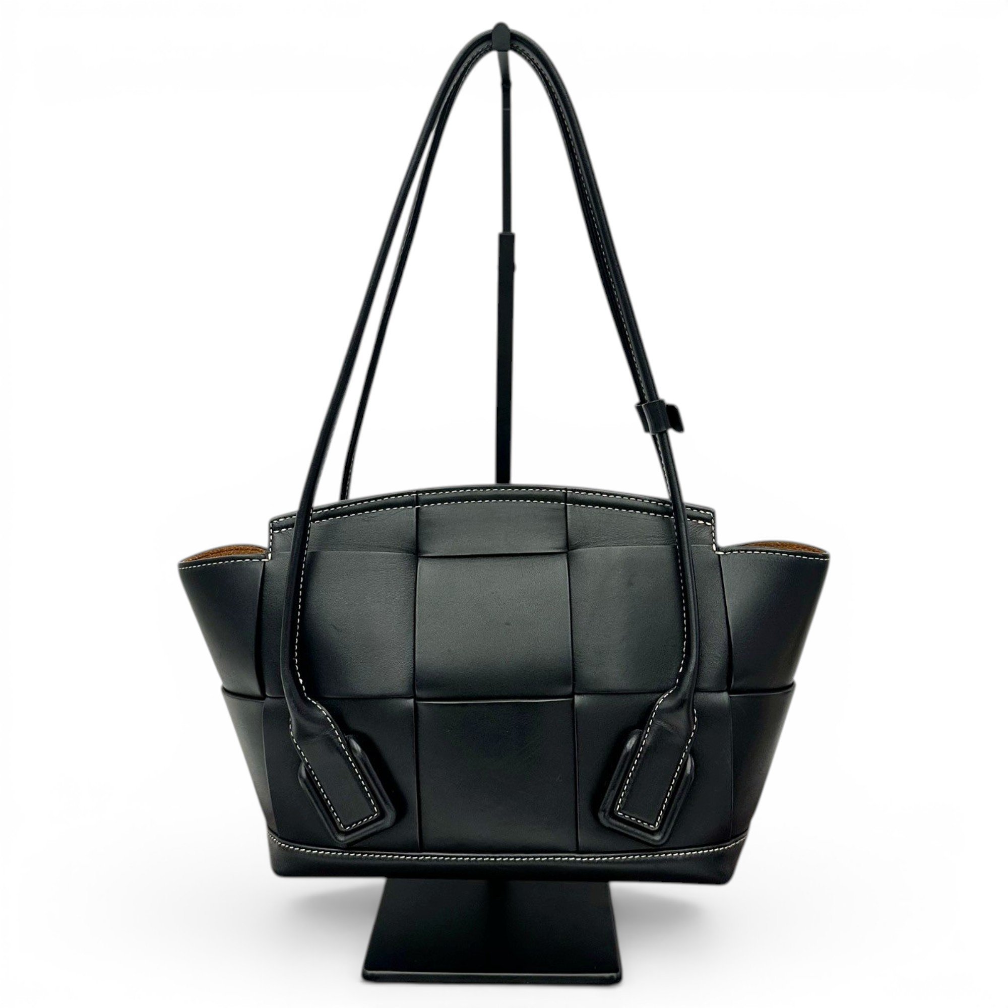 Arco leather handbag