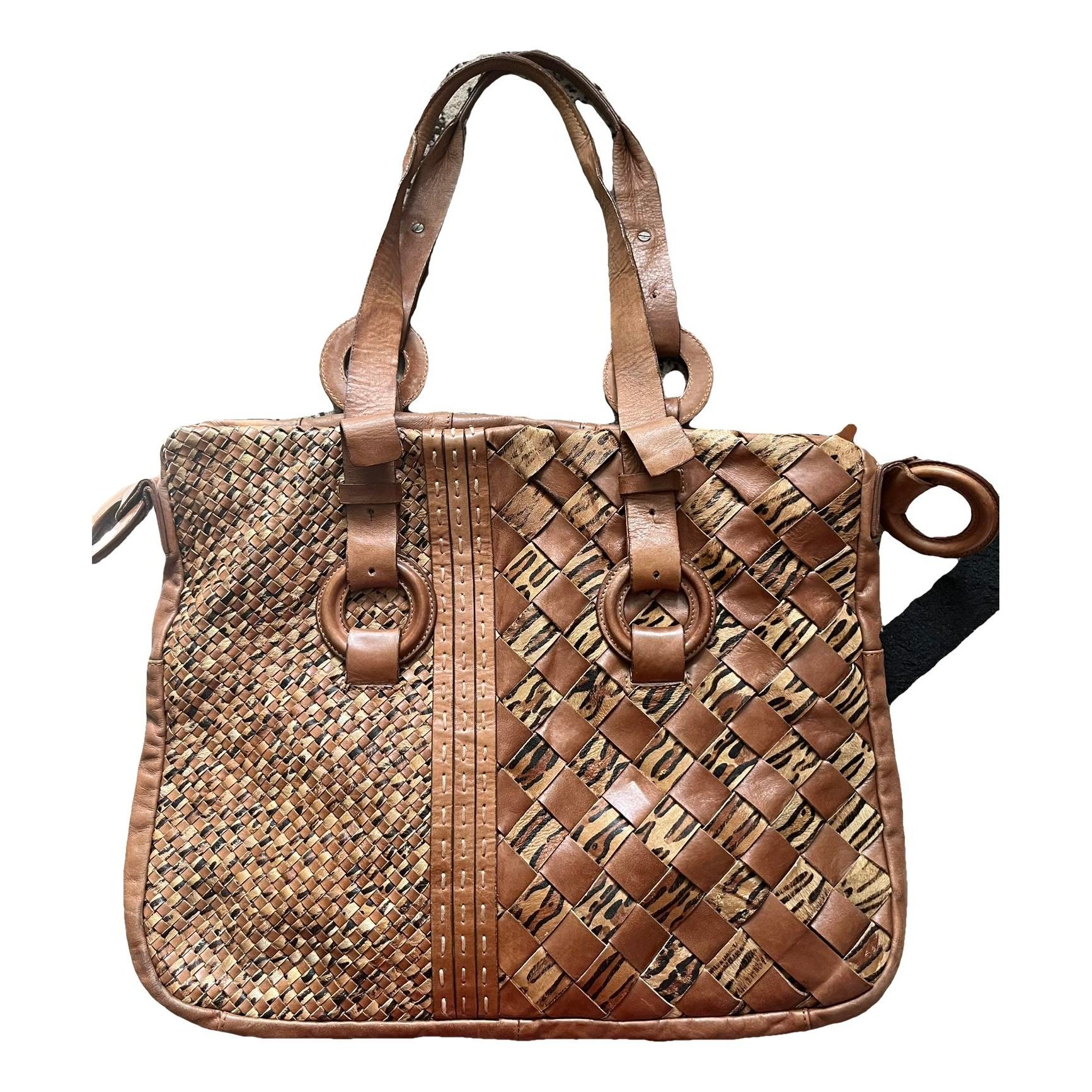Leather handbag