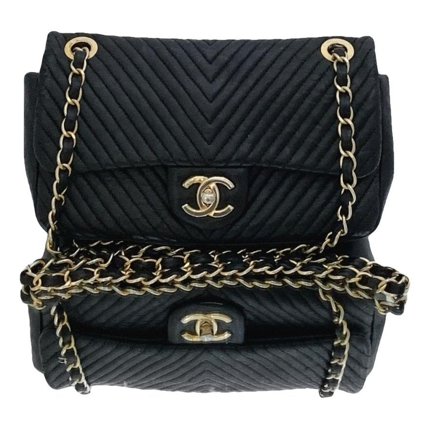Chanel Timeless/Classique leather crossbody bag