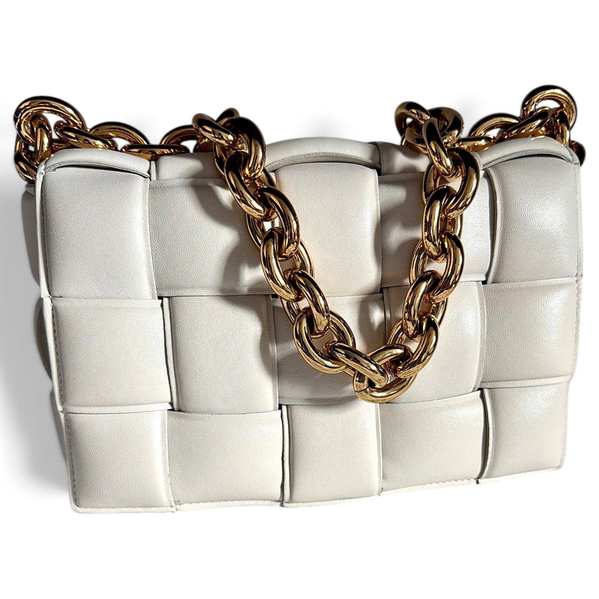 Chain Cassette leather handbag