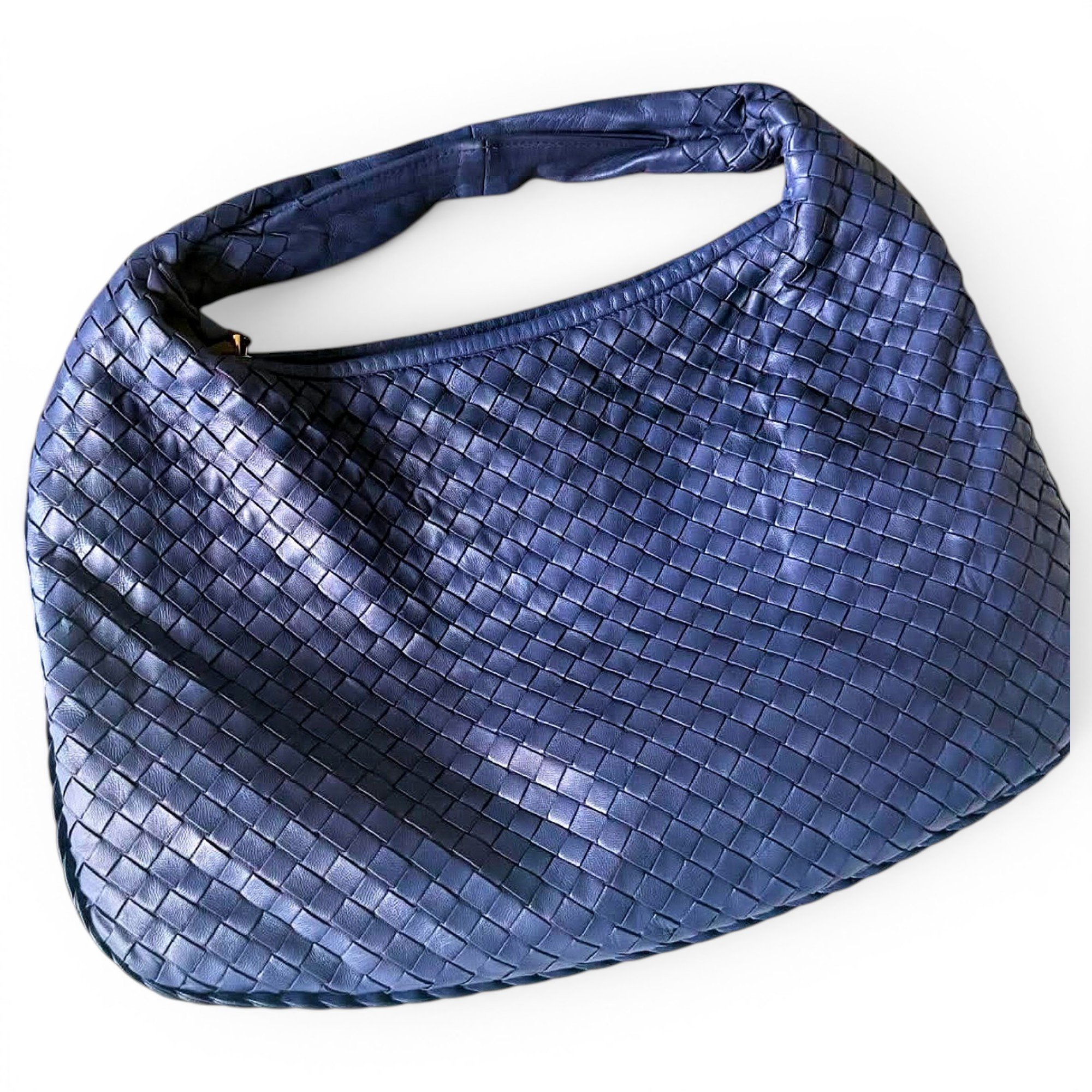 Veneta leather handbag