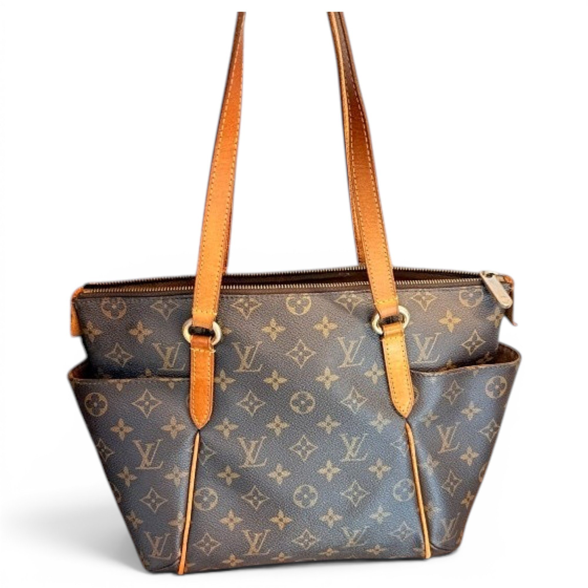 Totally leather handbag