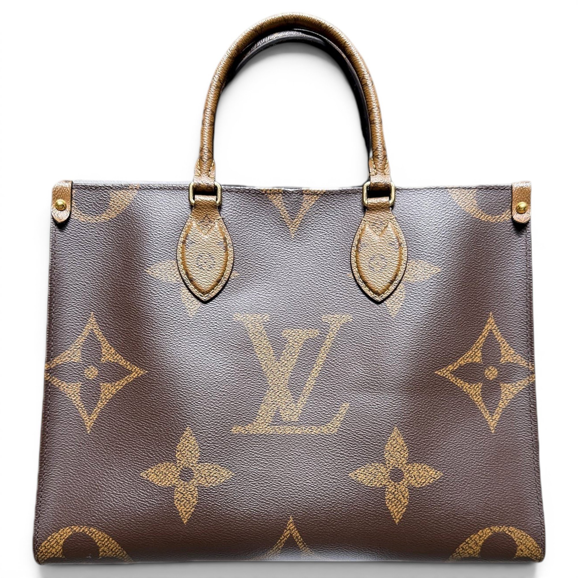 Onthego leather handbag