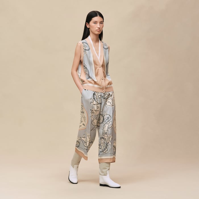 Gris Paruline "Ex-libris a Main Levee" Sleeveless Twillaine Cardigan