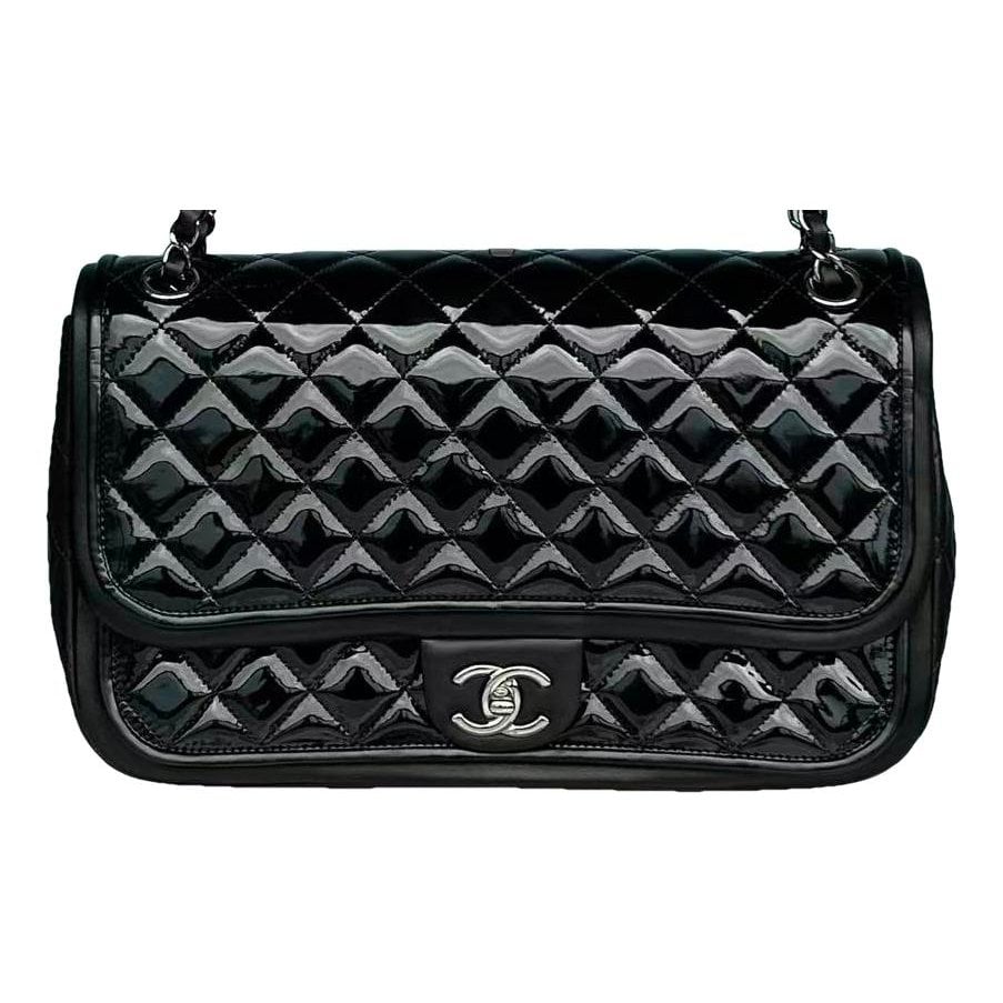 Timeless/Classique leather crossbody bag