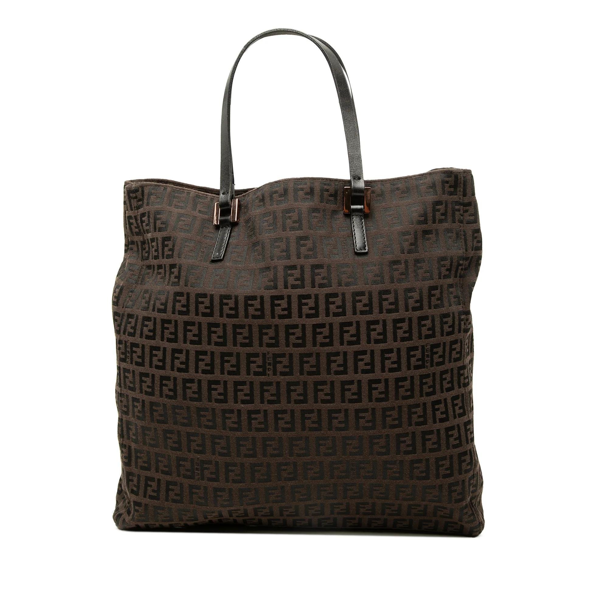 Pocket leather handbag