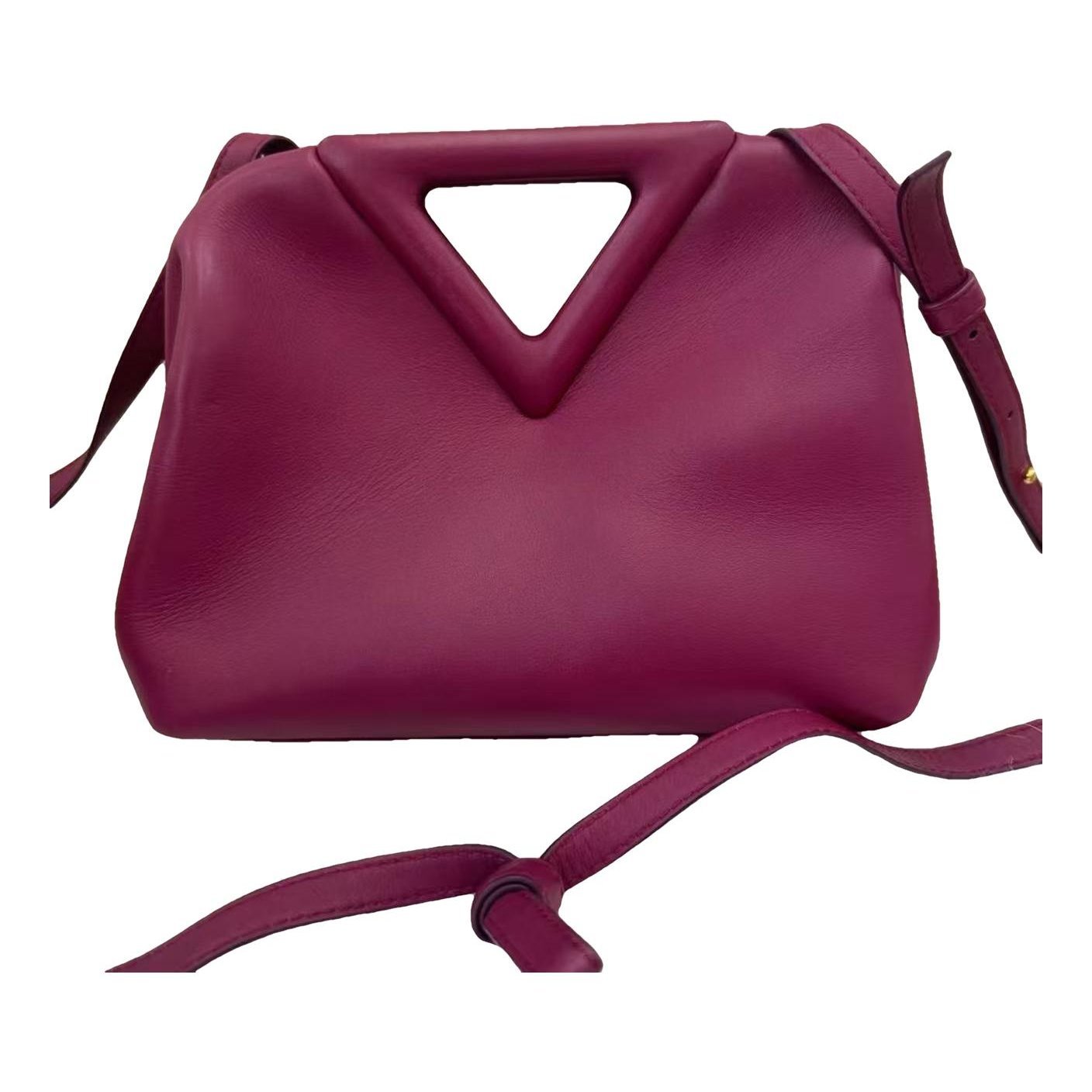 Bottega Veneta Point leather handbag