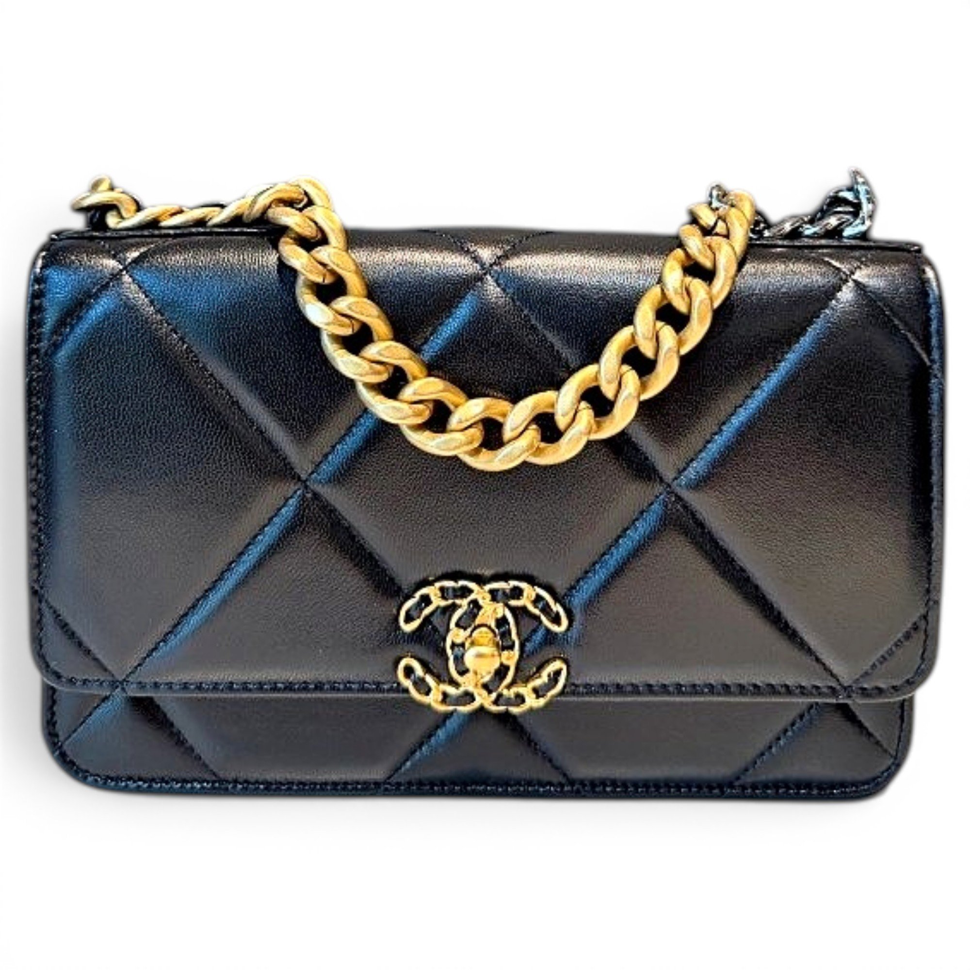 Wallet On Chain Chanel 19 leather handbag