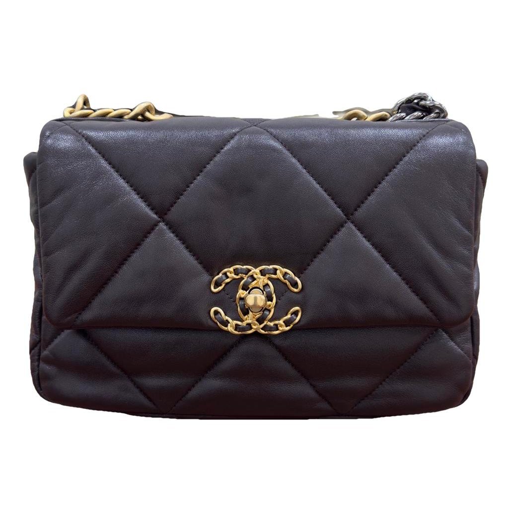 Chanel 19 leather handbag