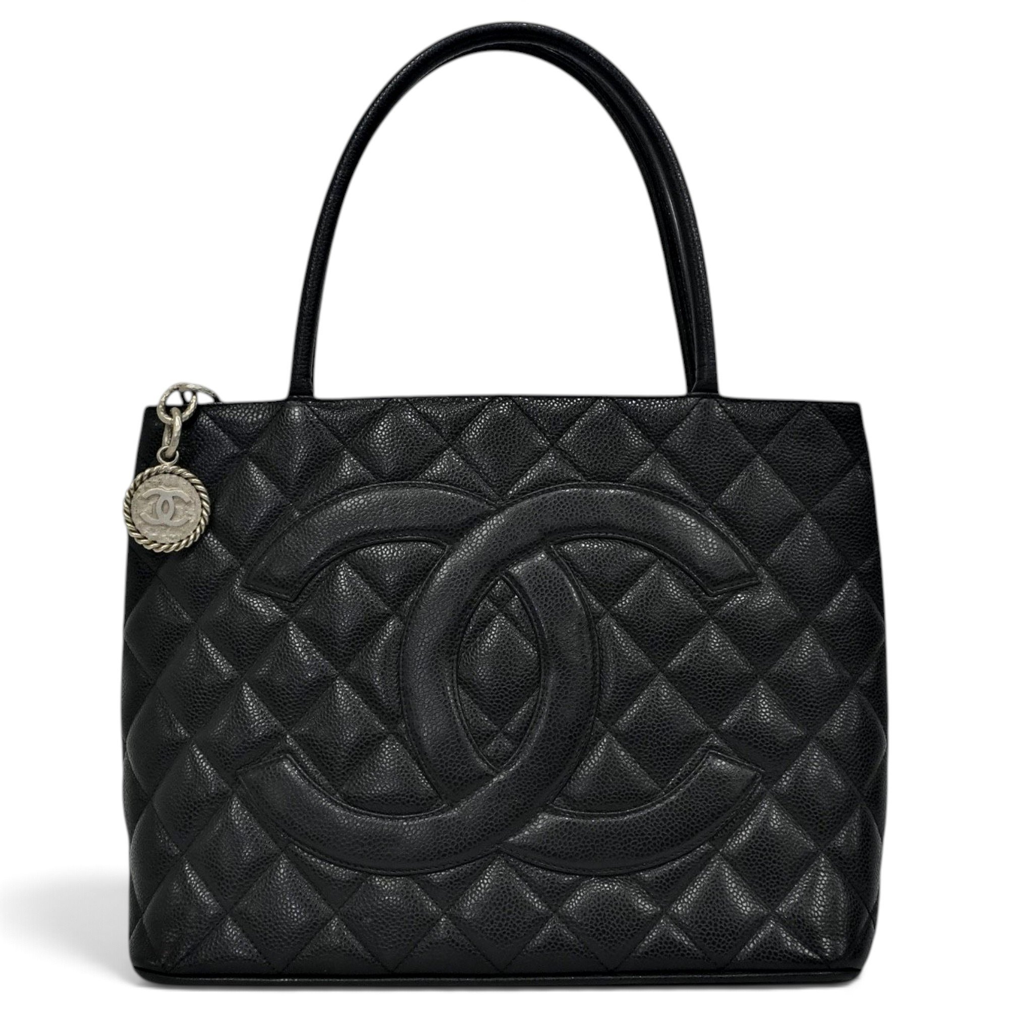 Médaillon leather tote