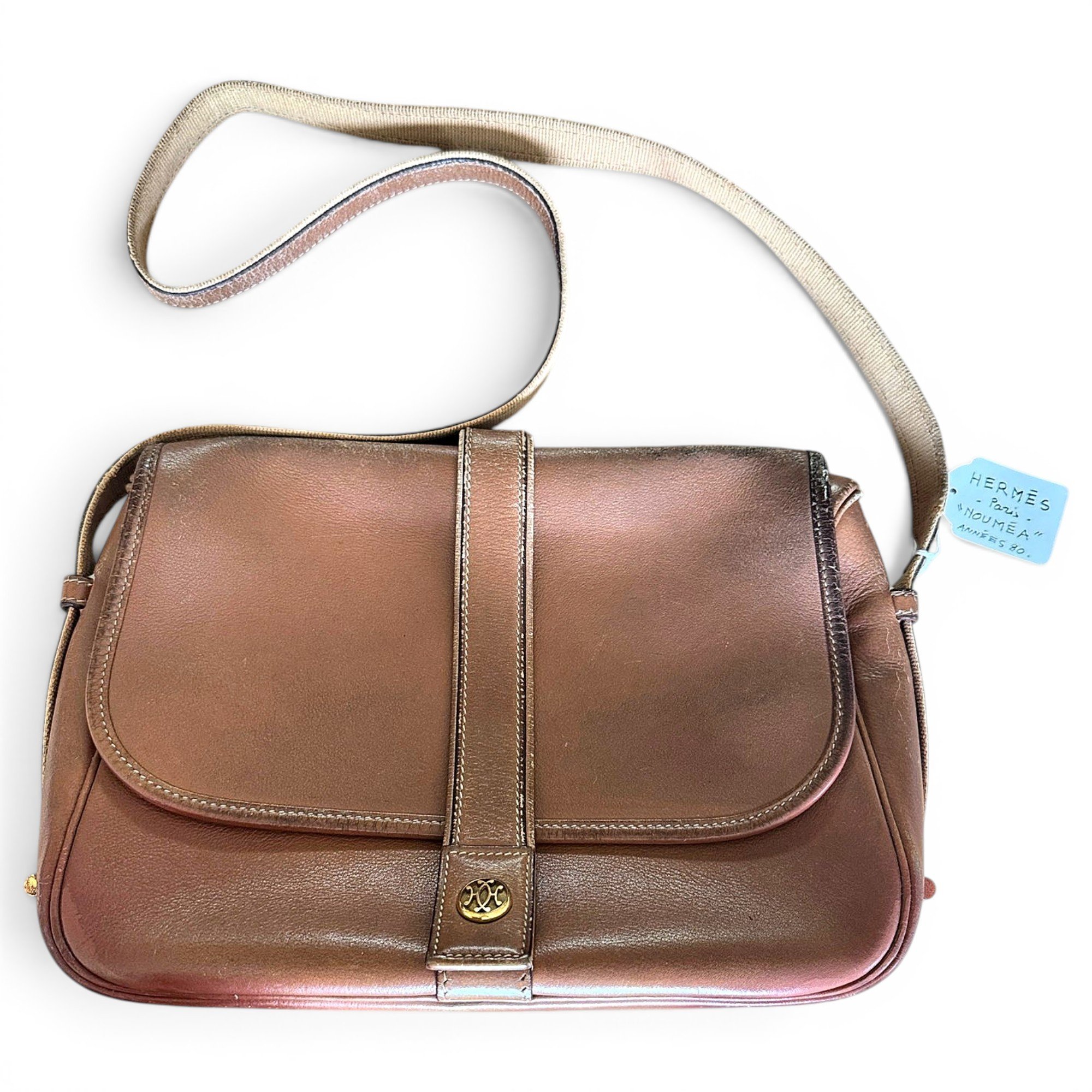 Noumea leather handbag