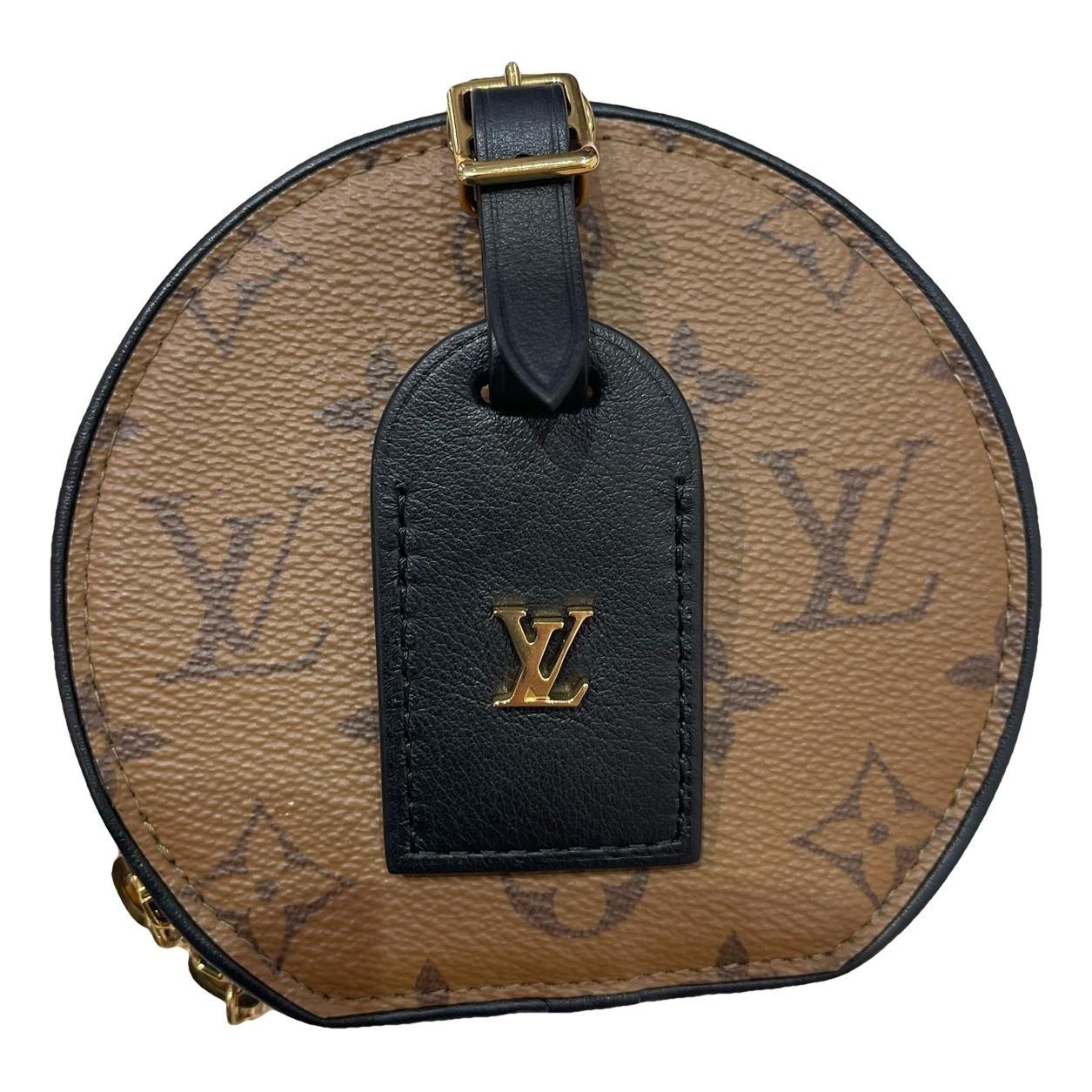 Boîte chapeau souple leather handbag