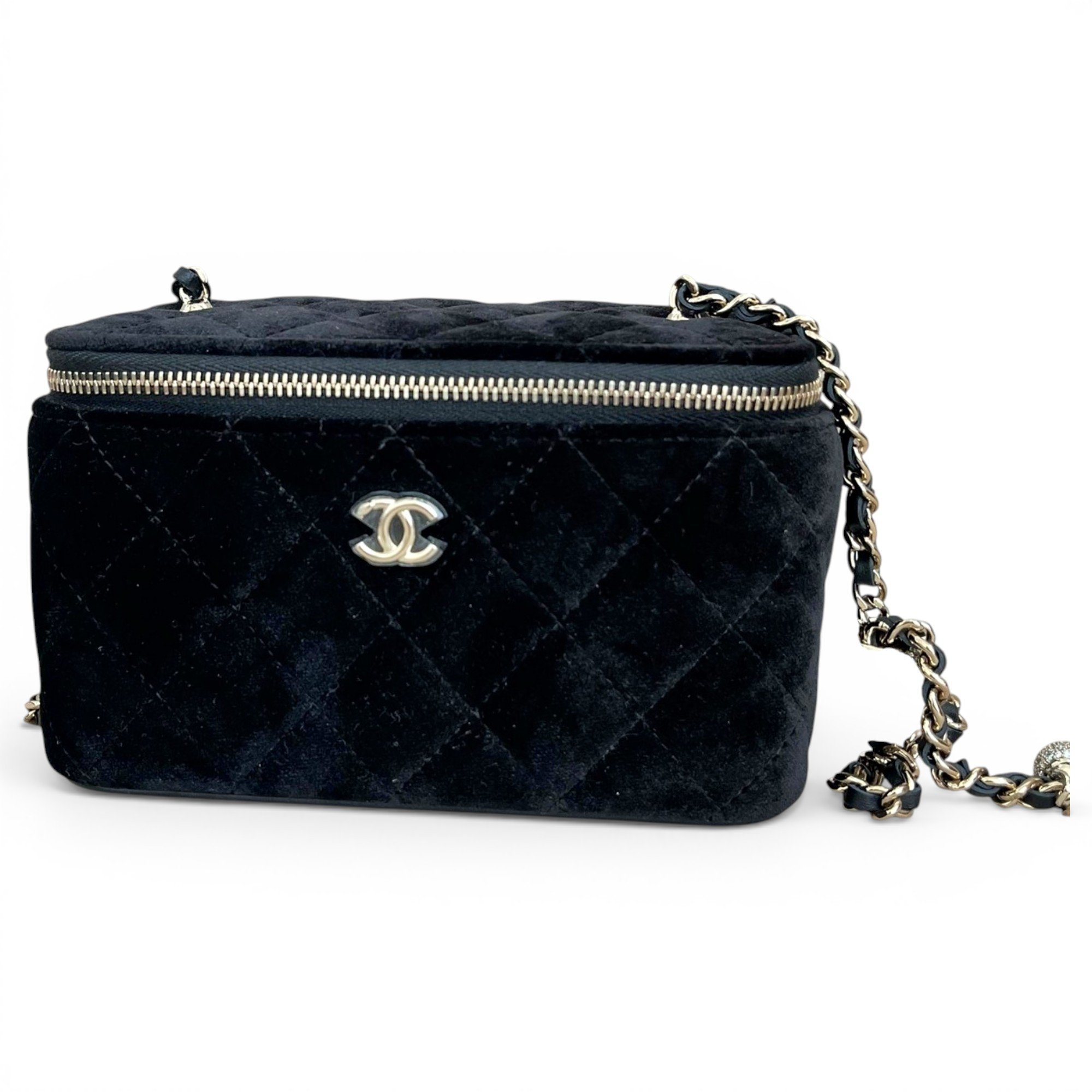Vanity velvet handbag