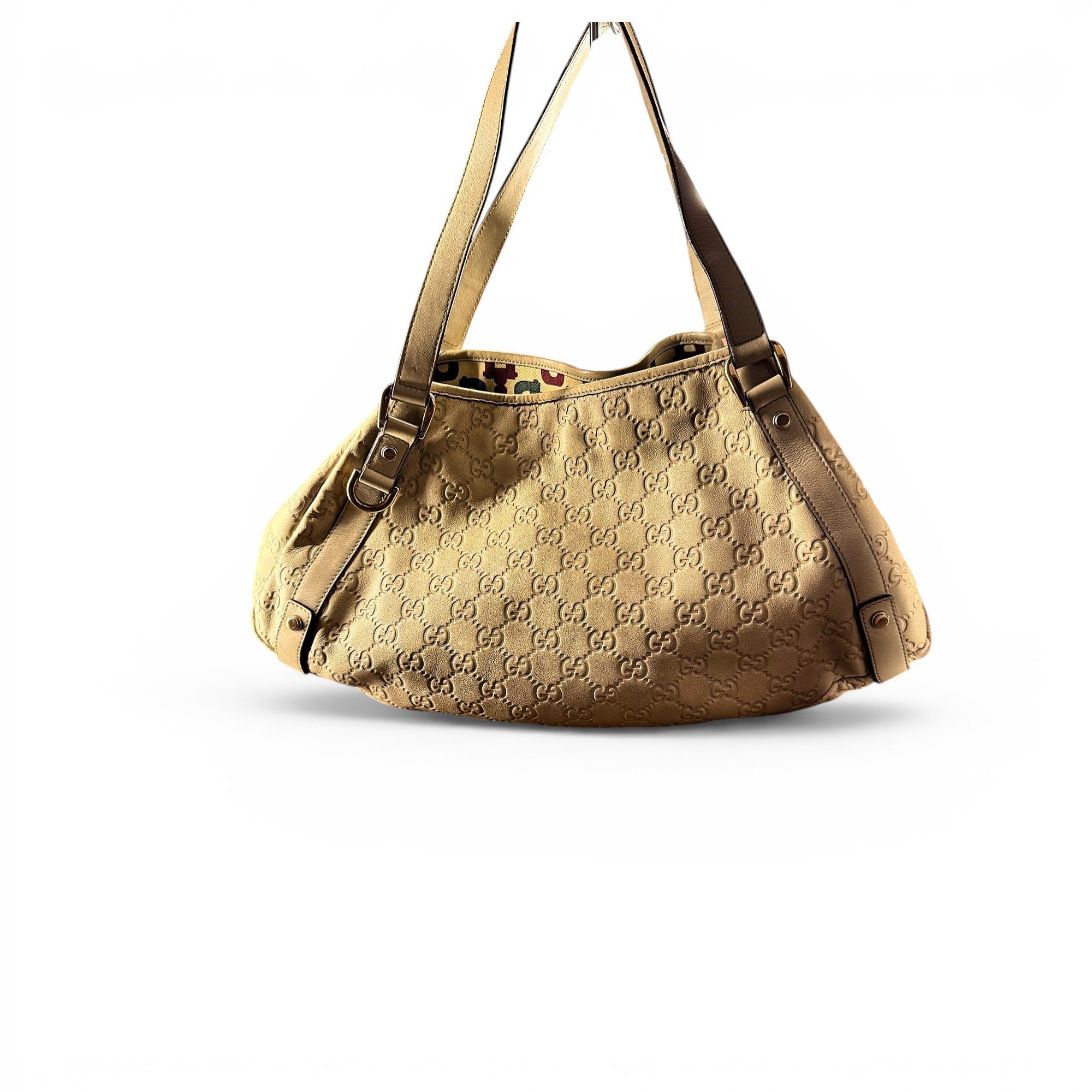 D-Ring leather handbag