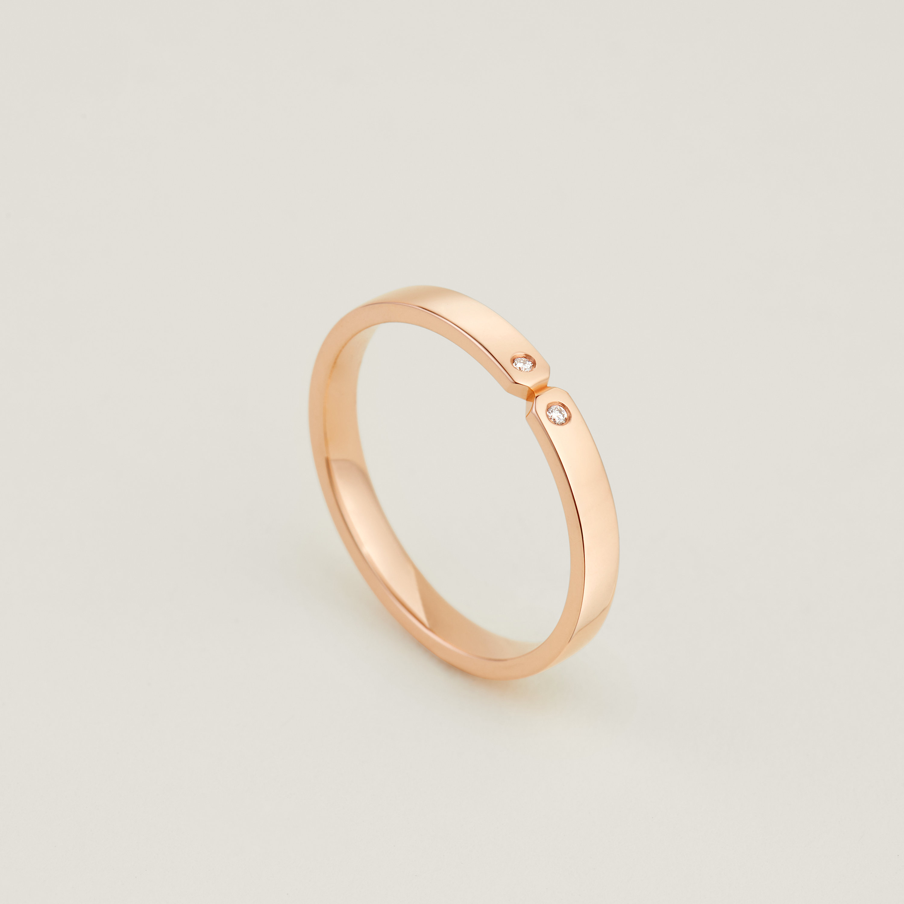 Ever Kelly wedding band, small model