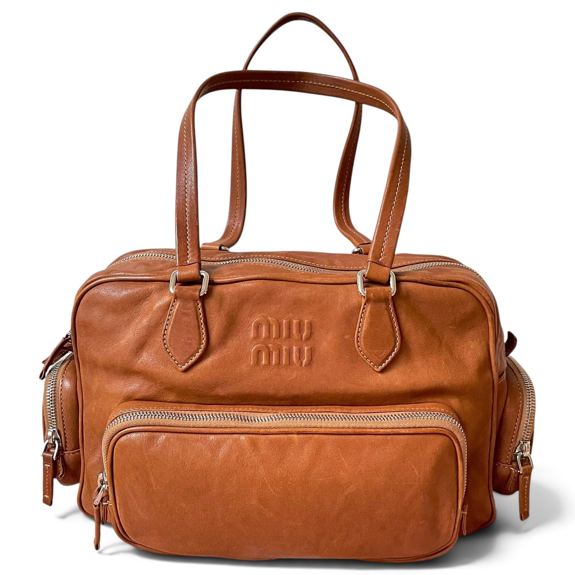 Pocket leather handbag