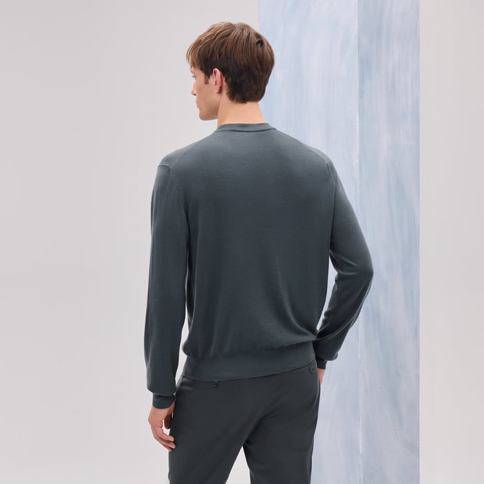 오라쥬 “detail H” 크루넥 스웨터