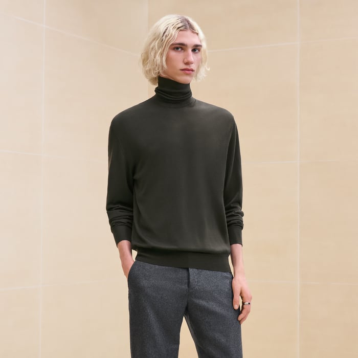 Kaki "Detail H" Turtleneck Sweater