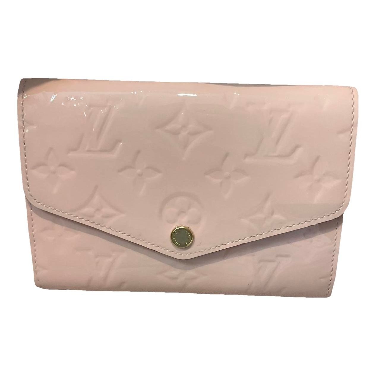 Patent leather clutch bag