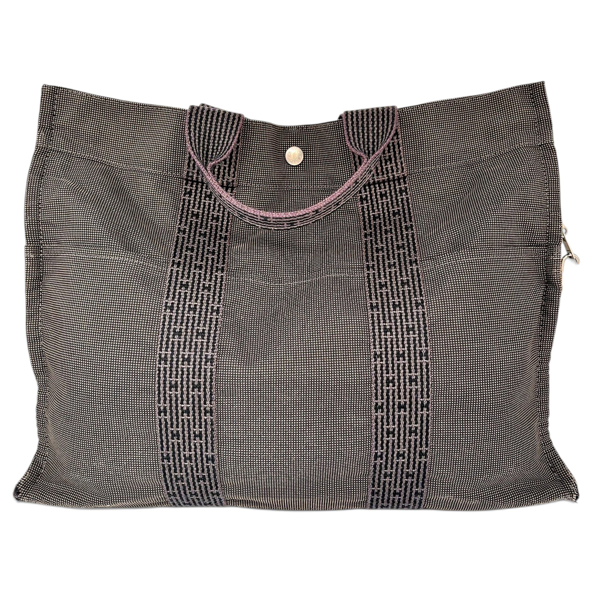Toto cloth tote