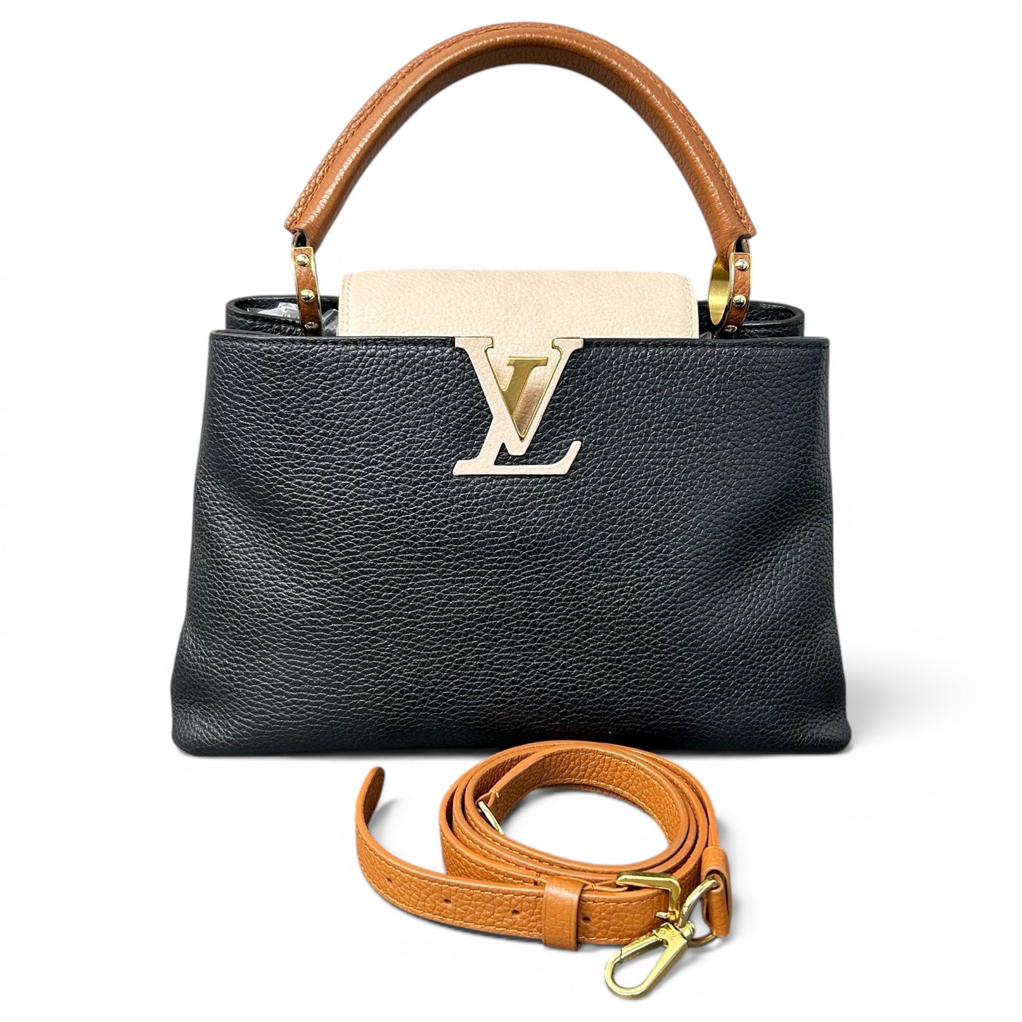 Capucines leather handbag