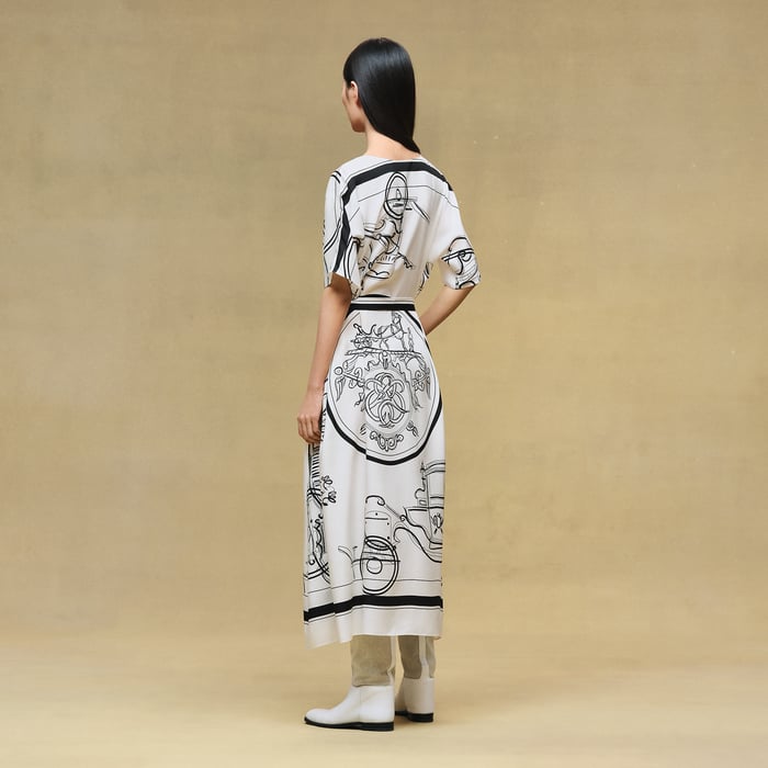 Blanc Nacre "Ex-libris a Main Levee" Caftan