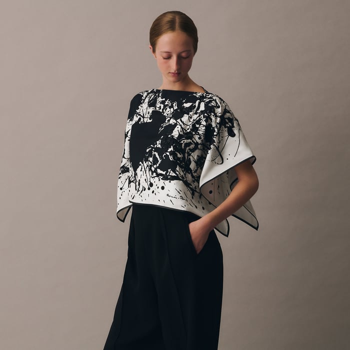 Cheval Surprise Exceptional Embroidered Dossard Scarf