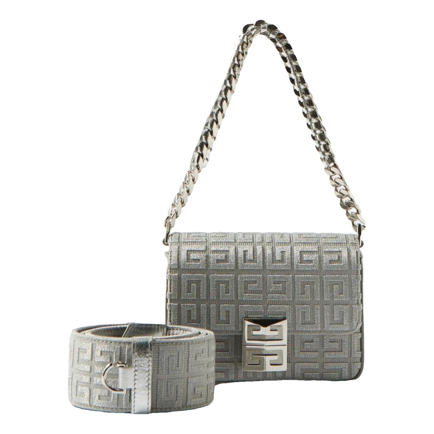 Cloth clutch bag