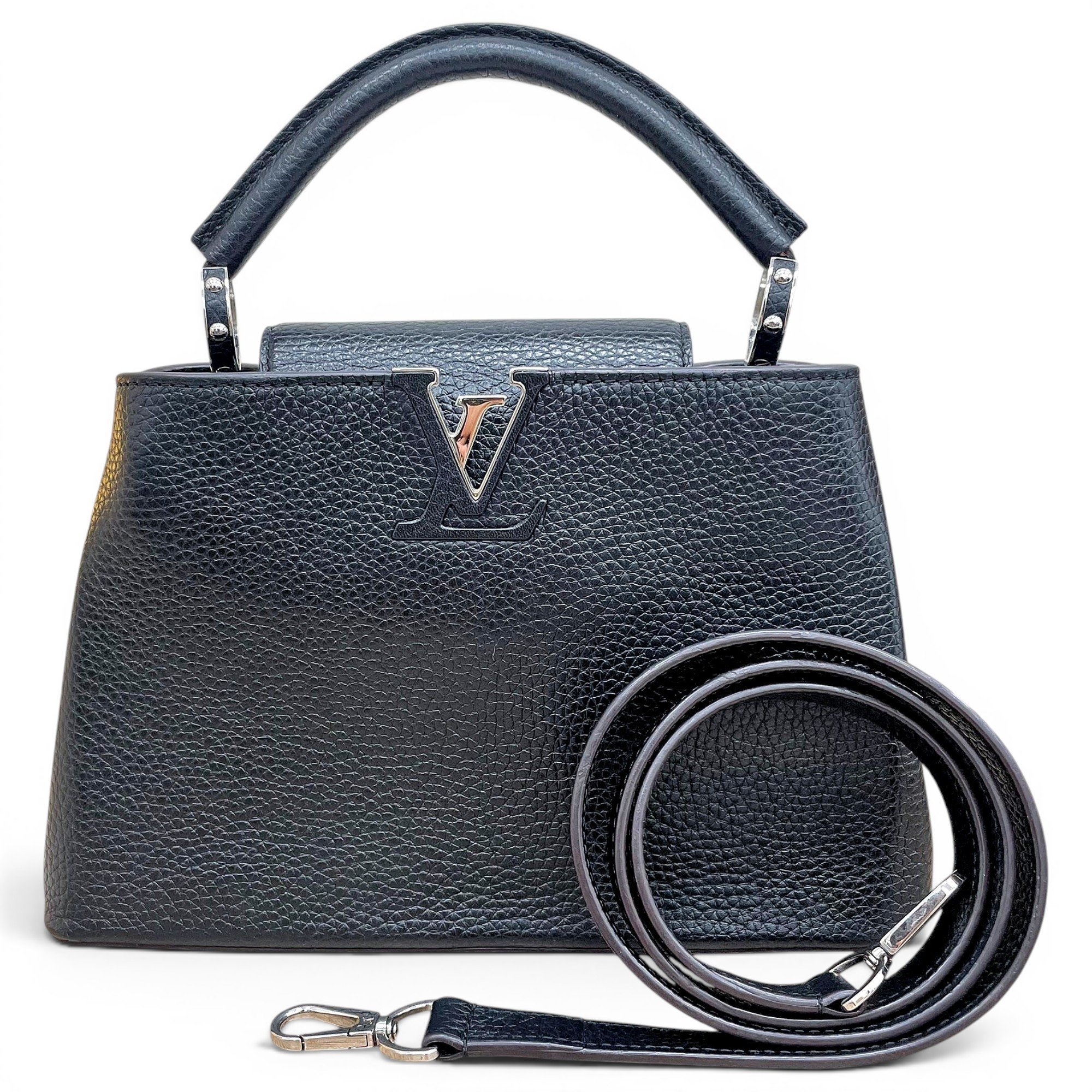 Capucines leather handbag
