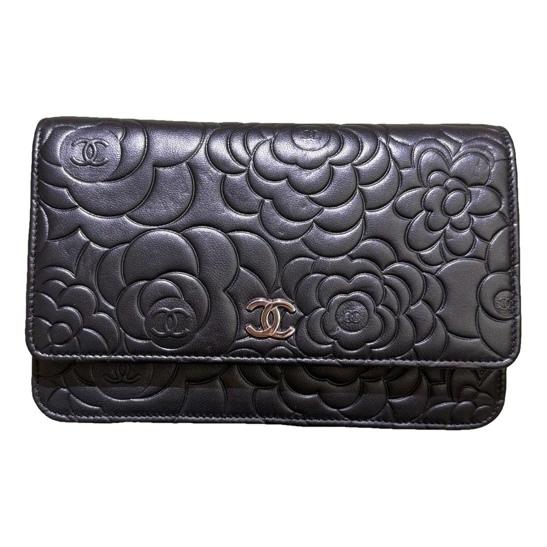 Wallet On Chain Timeless/Classique leather crossbody bag