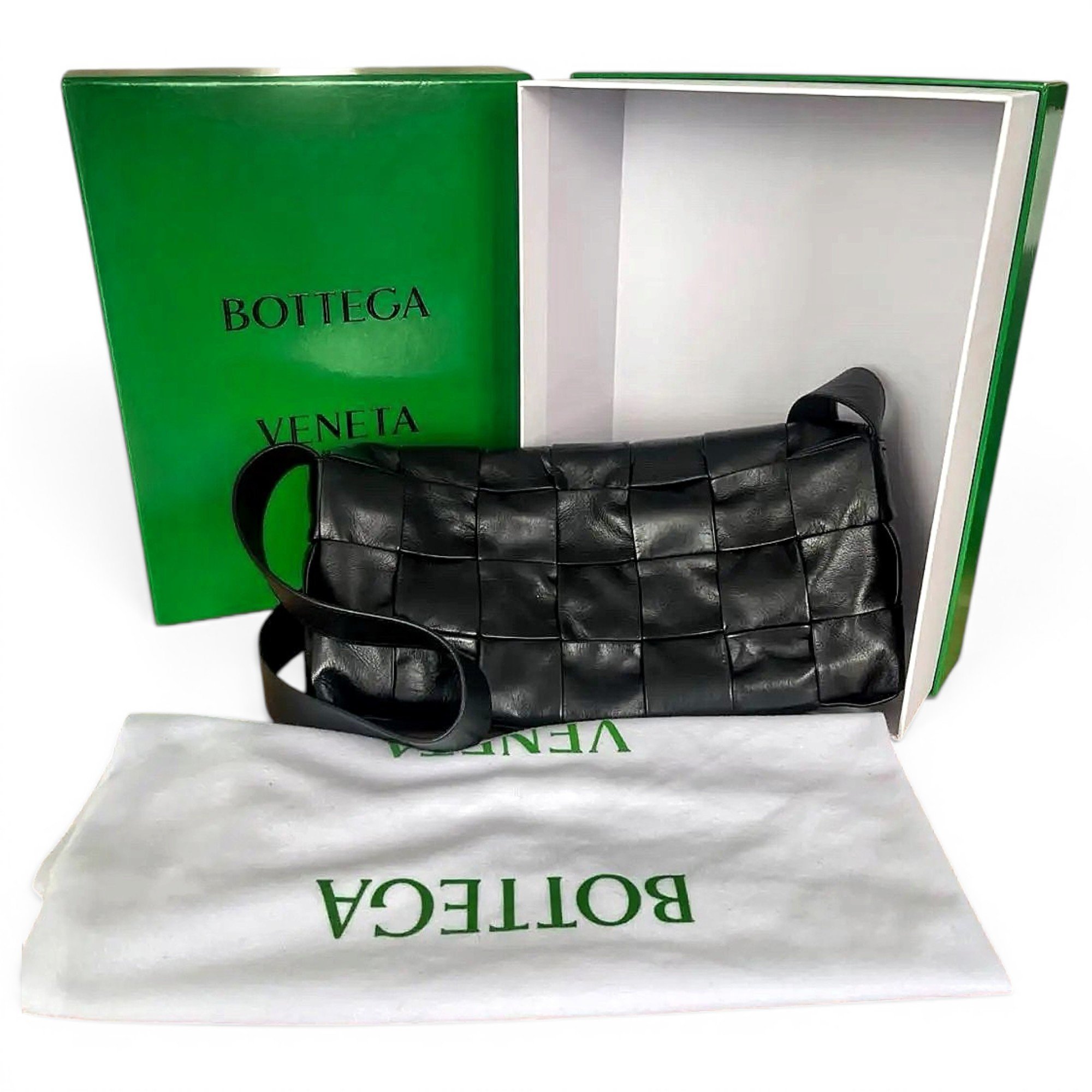 Cassette leather crossbody bag