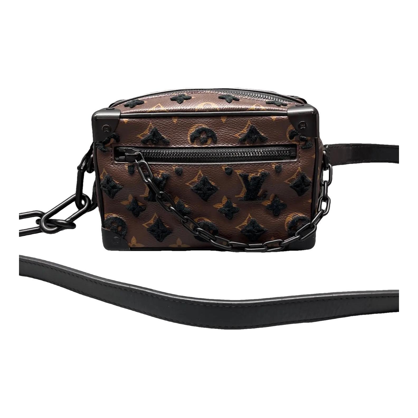 Vinyl handbag