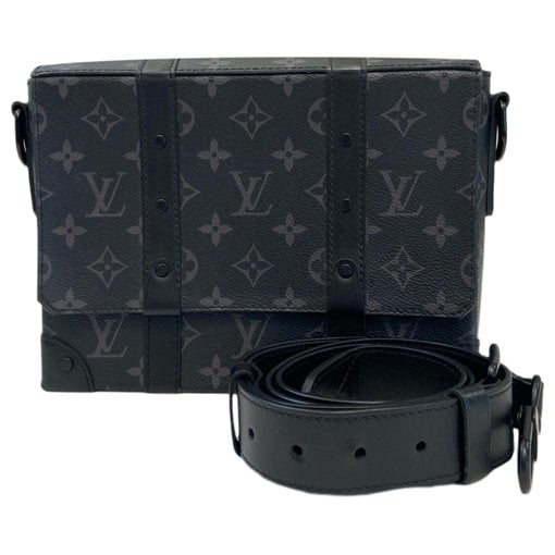 Pochette Trunk leather handbag