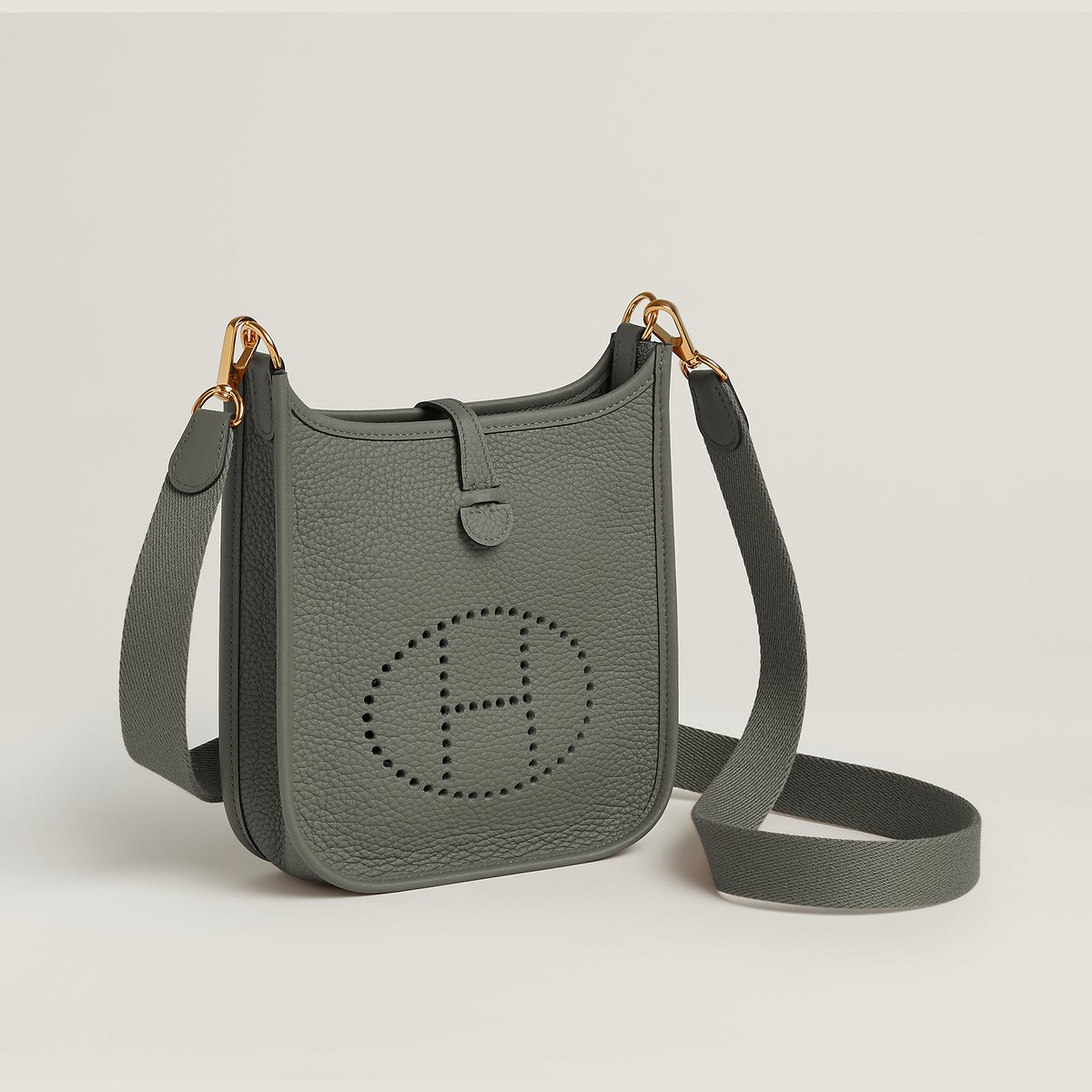 Evelyne 16 Amazone 백