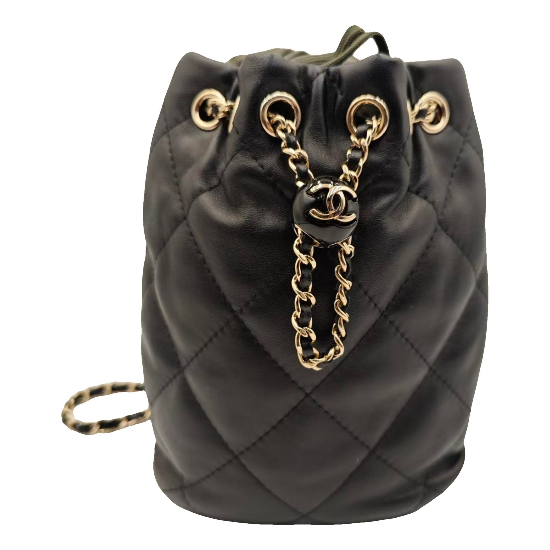 Gabrielle Bucket leather crossbody bag