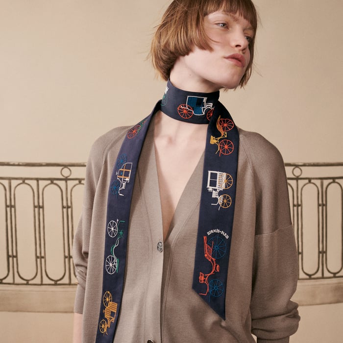 a Toute Berline ! Embroidered Long Twilly