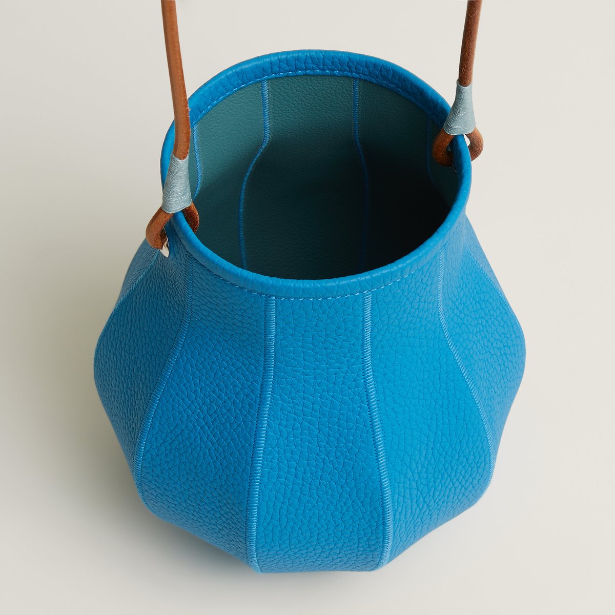 Cold Colors Bitter Apple Bag