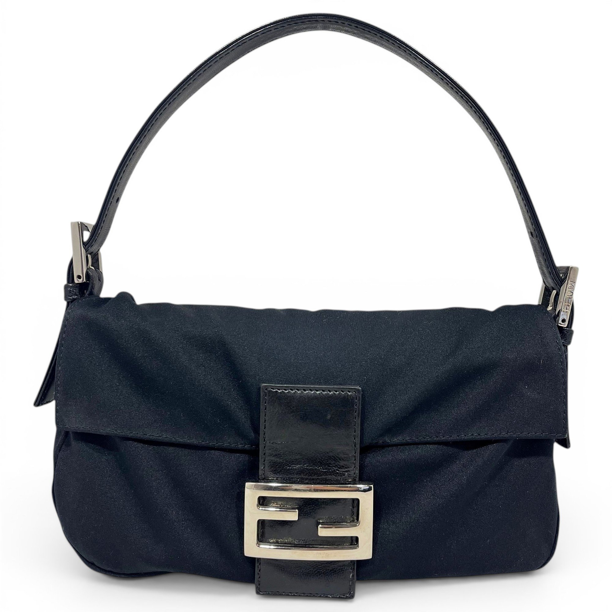 Baguette cloth handbag