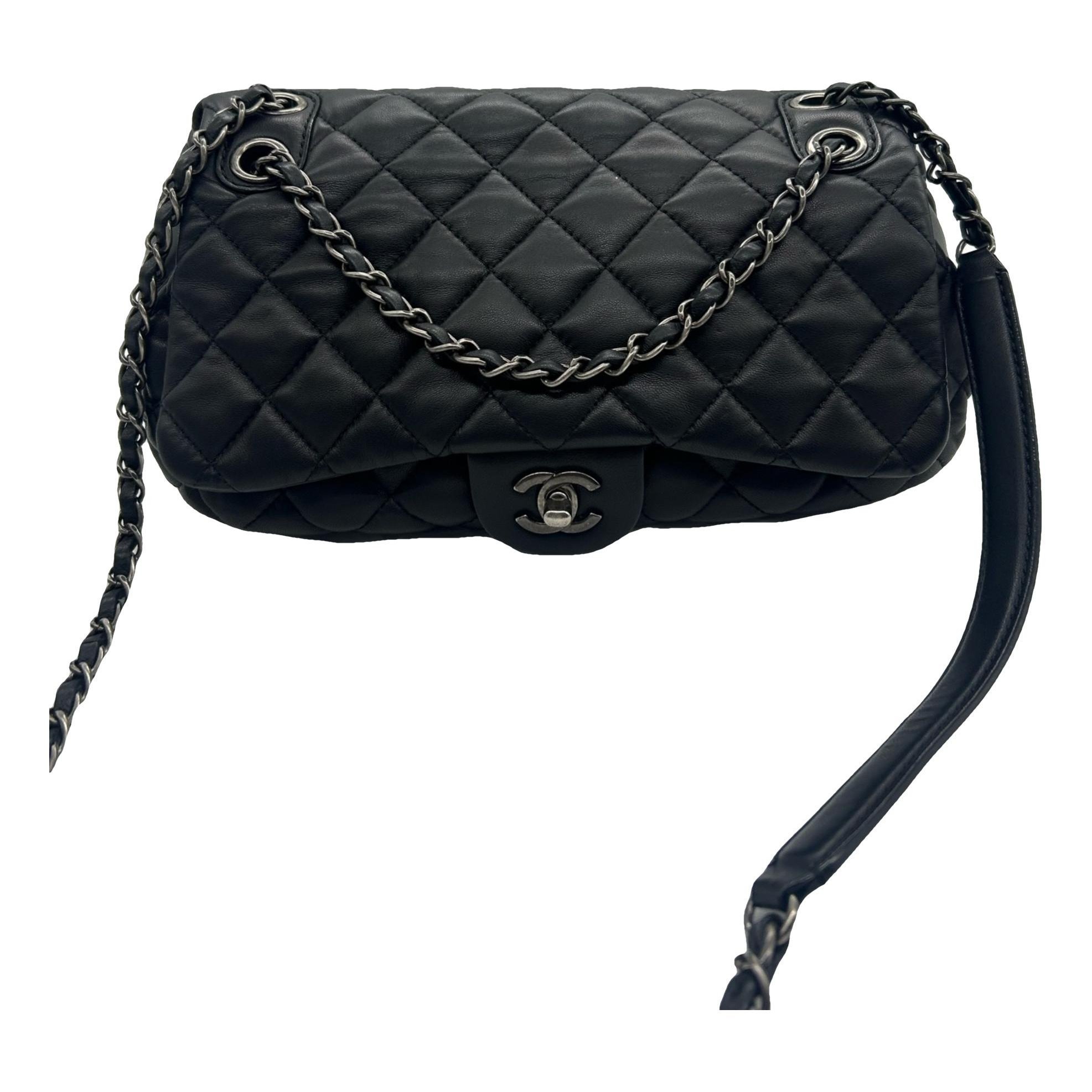 Timeless/Classique leather crossbody bag