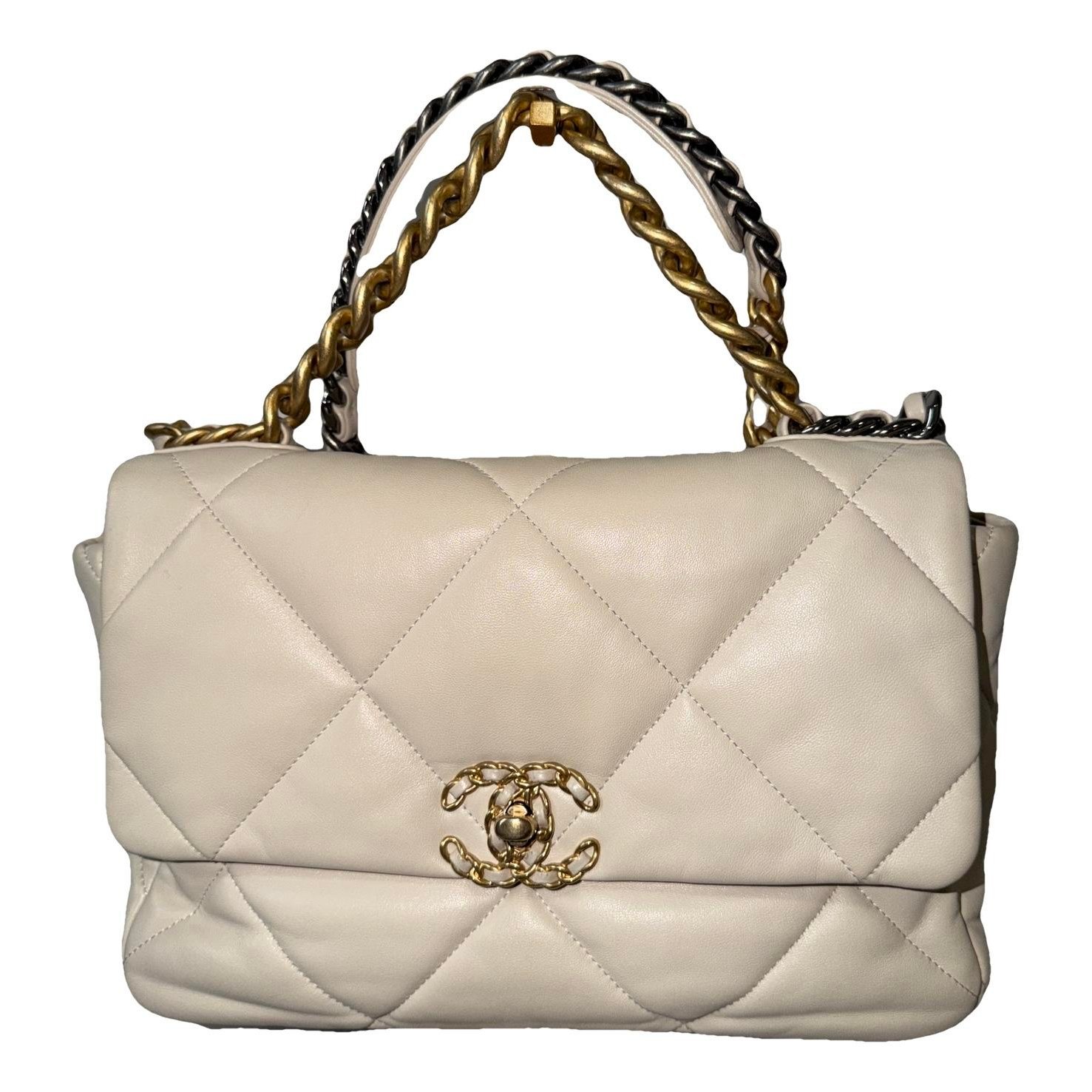 Chanel 19 leather handbag