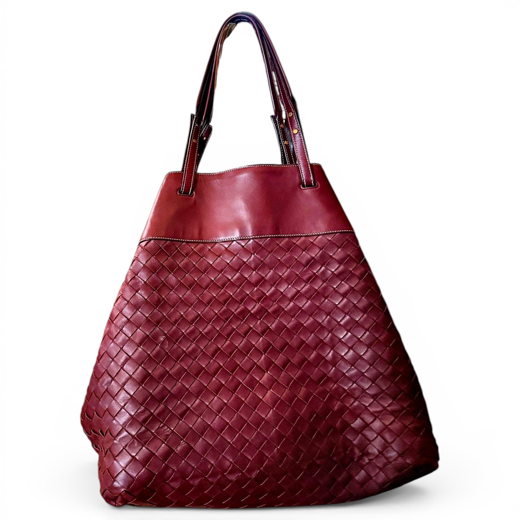 Leather tote