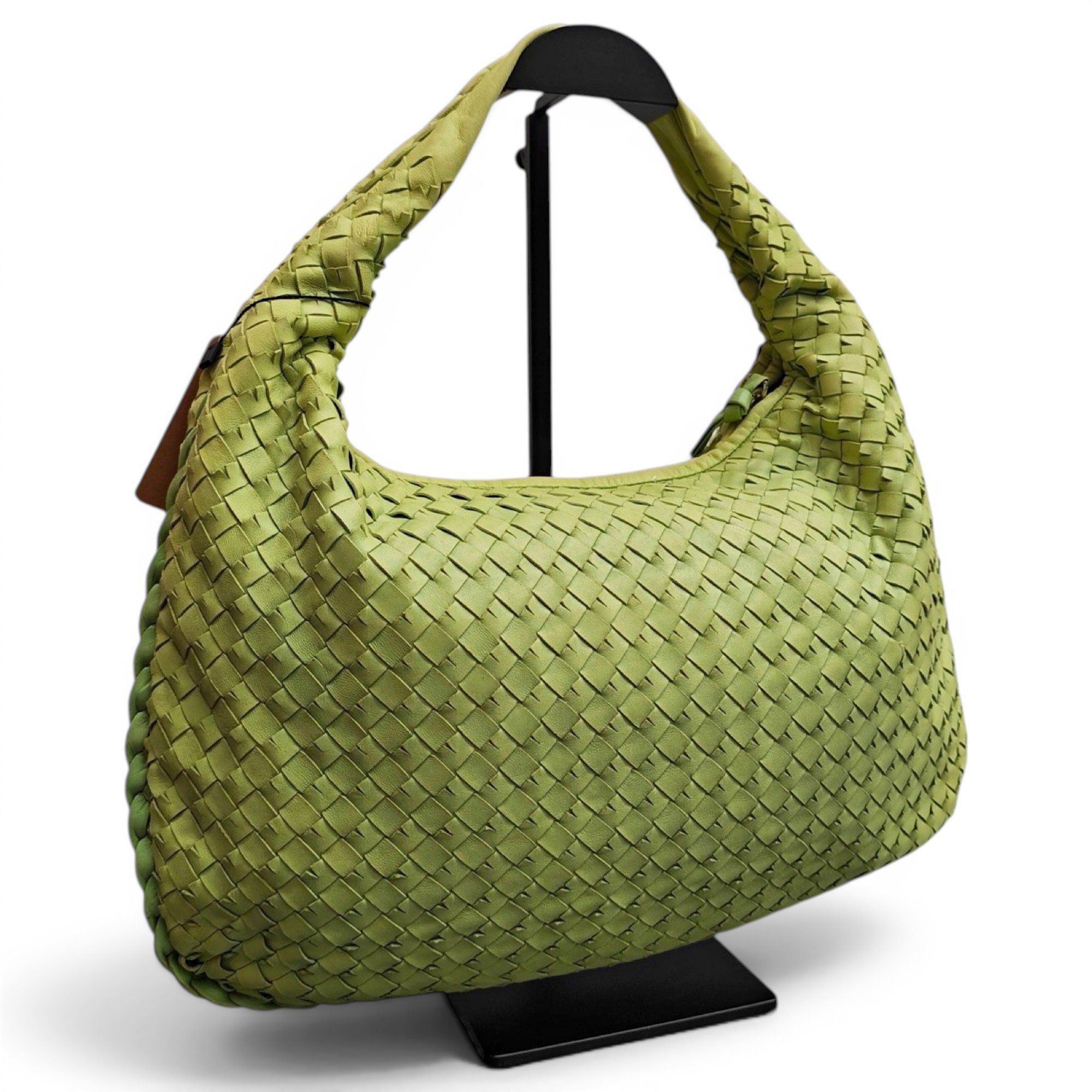 Veneta leather handbag