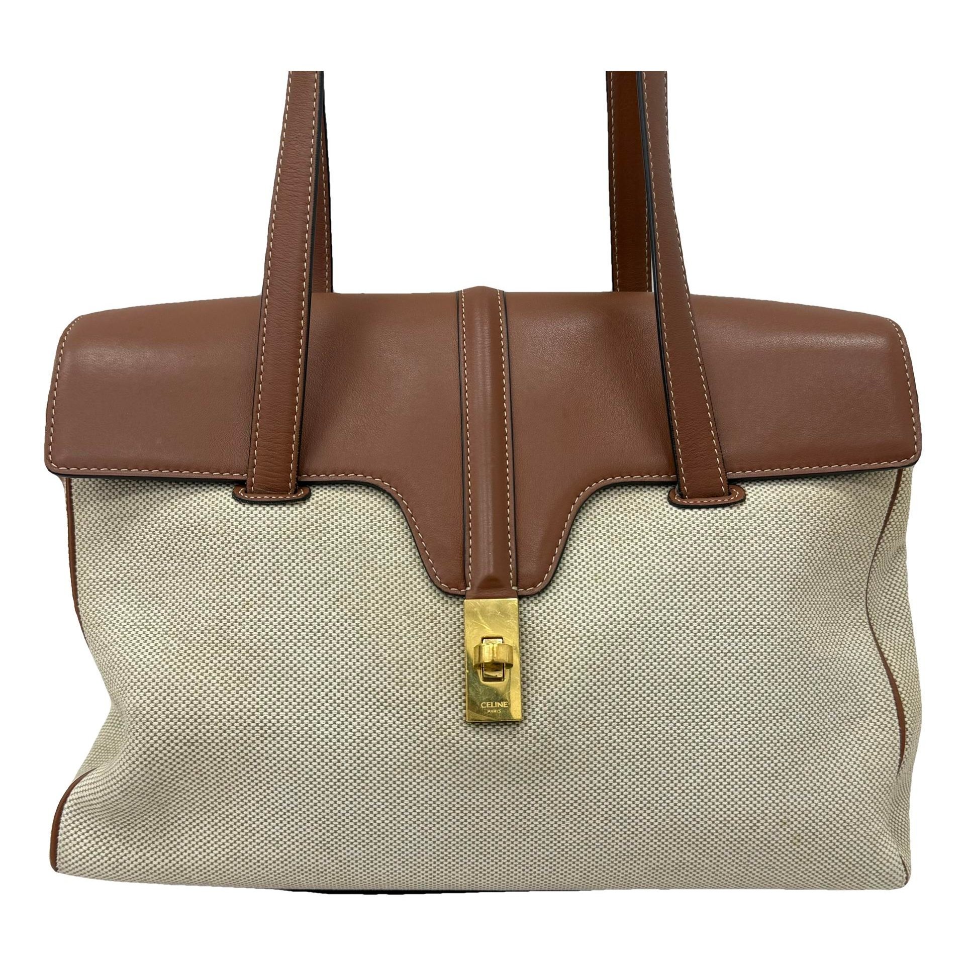 Sac 16 leather handbag
