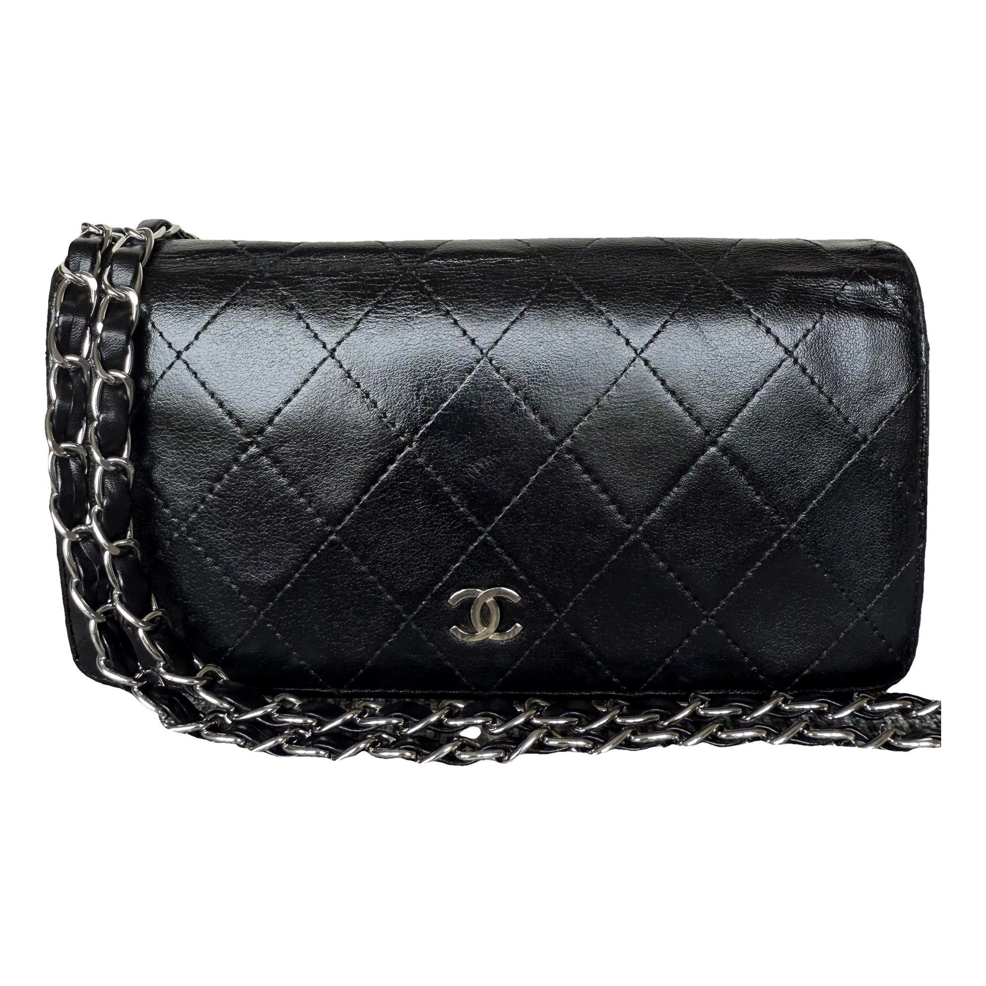 Wallet On Chain Timeless/Classique leather crossbody bag