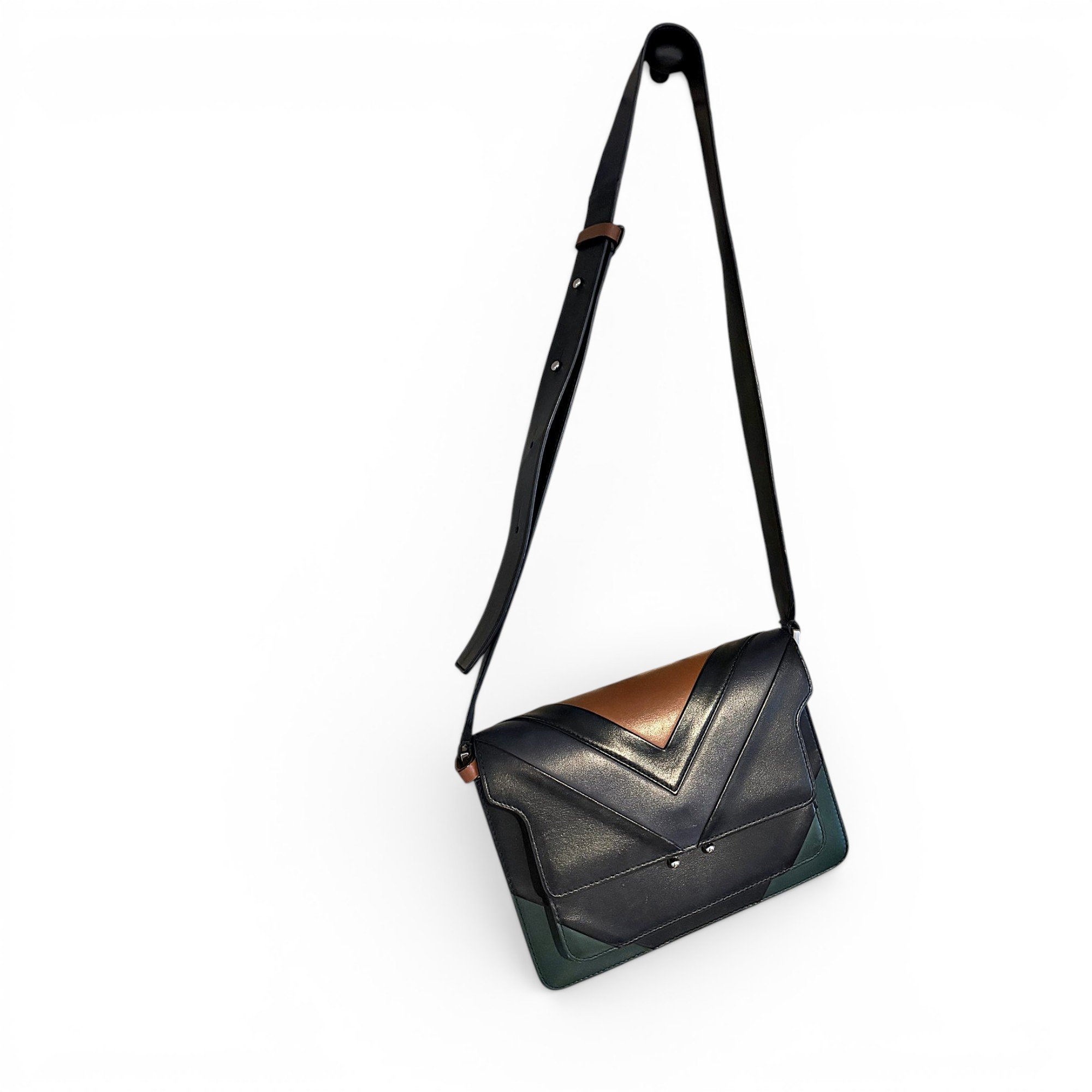 Trunk leather handbag
