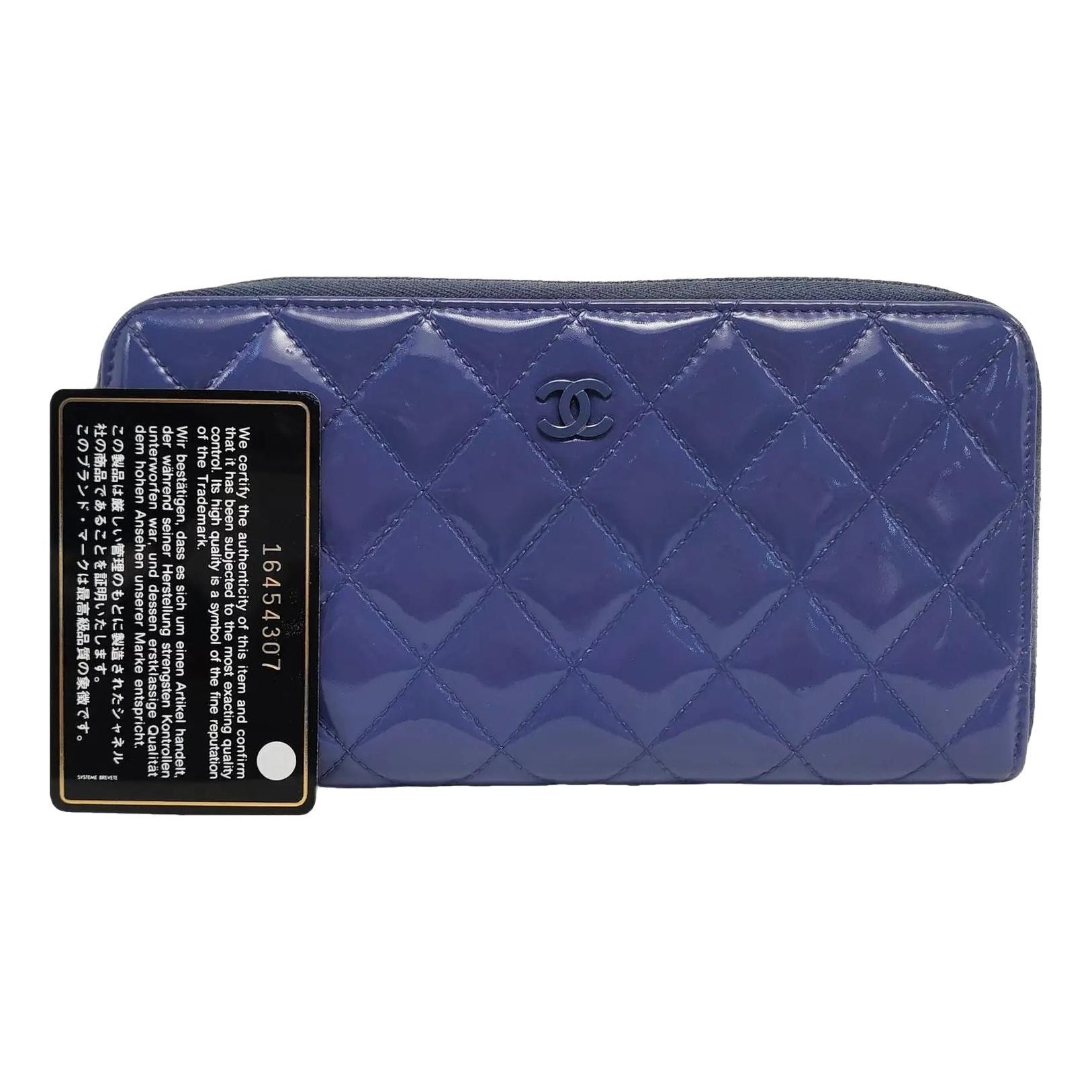 Patent leather handbag