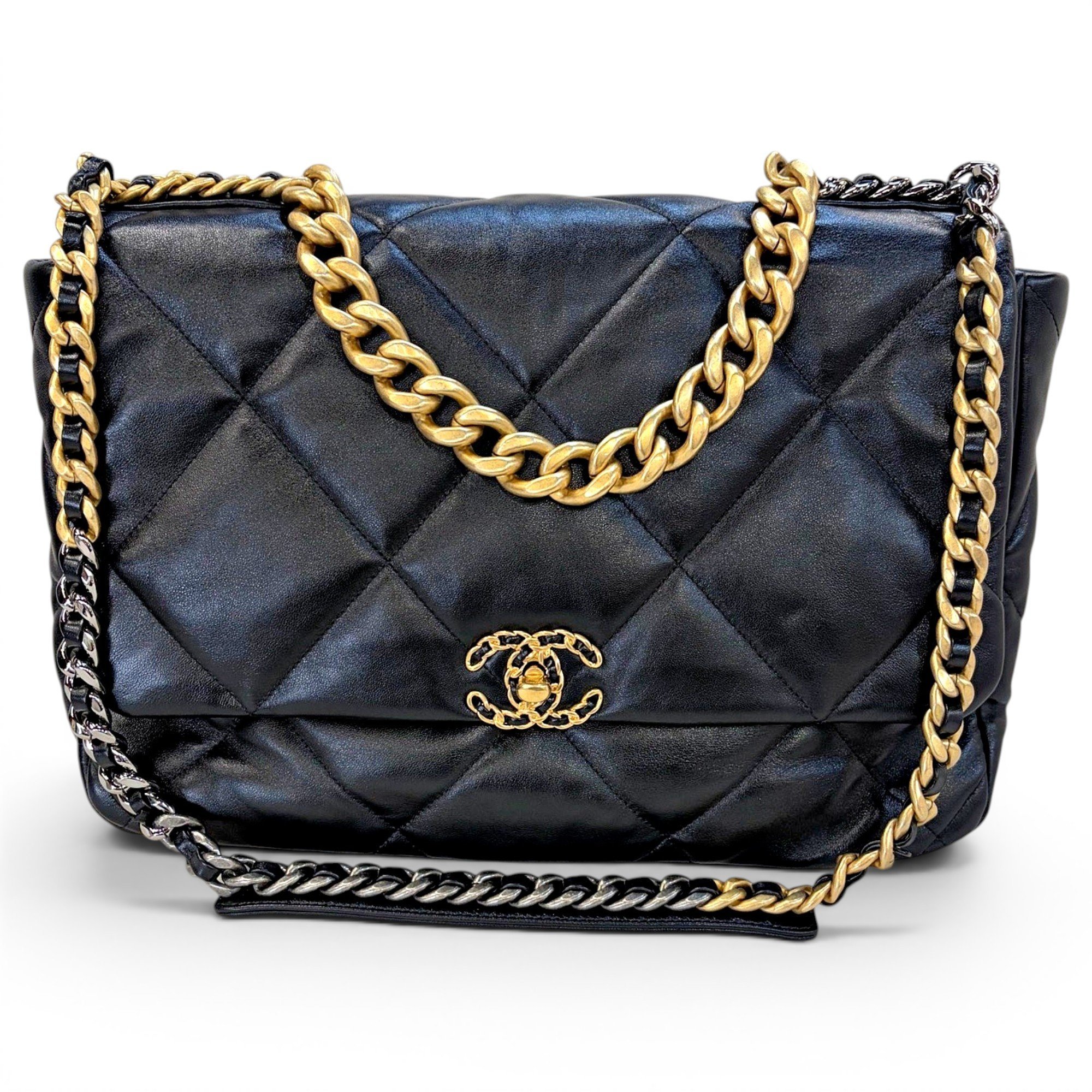 Chanel 19 leather handbag