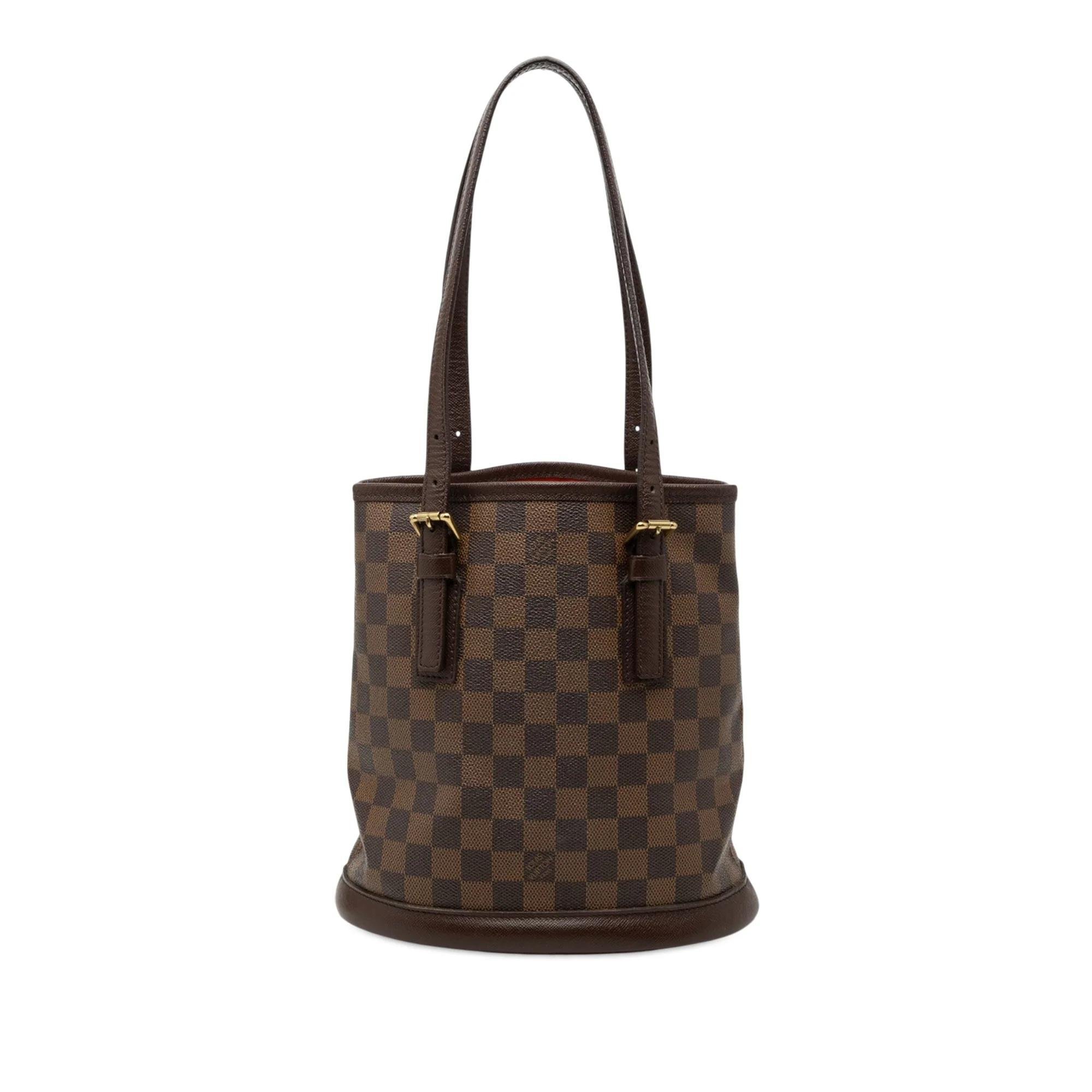 Bucket leather bag