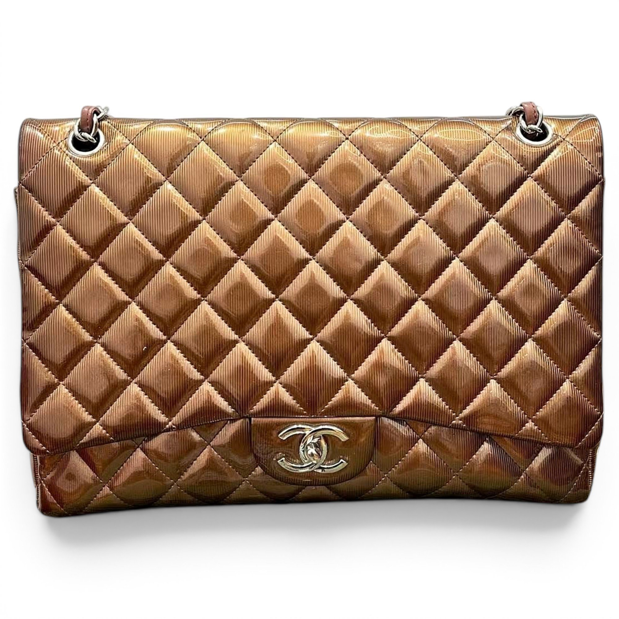 Chanel Timeless/Classique patent leather handbag